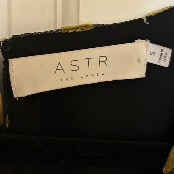 Anthropologie ASTR The Label Metallic Polka Dot Jumpsuit - Size Small - Picture 3 of 9